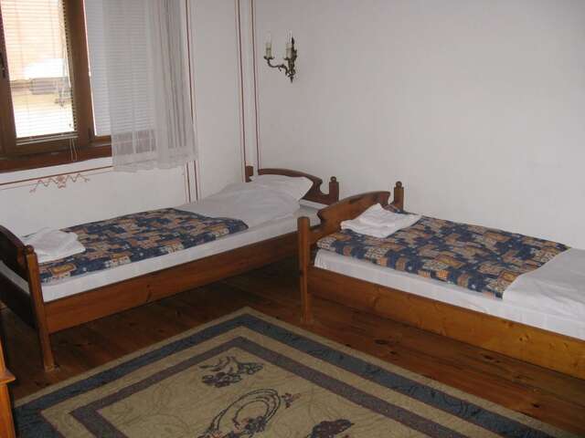 Отель Family Hotel Kalina Копривштица-14